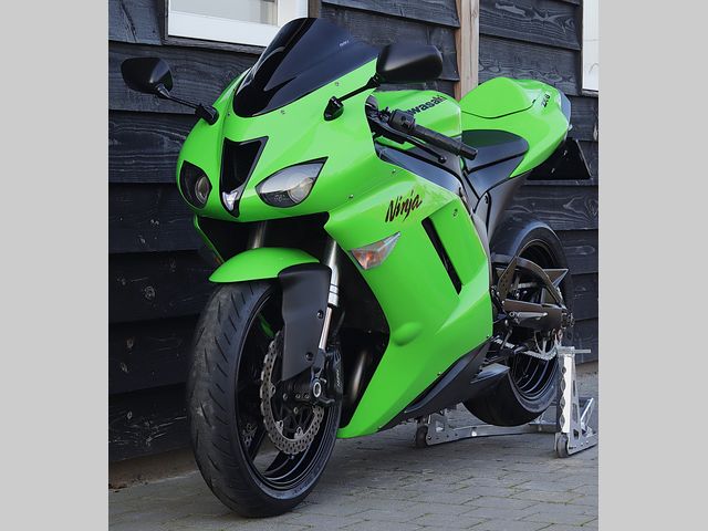kawasaki - ninja-zx-6r