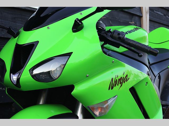 kawasaki - ninja-zx-6r
