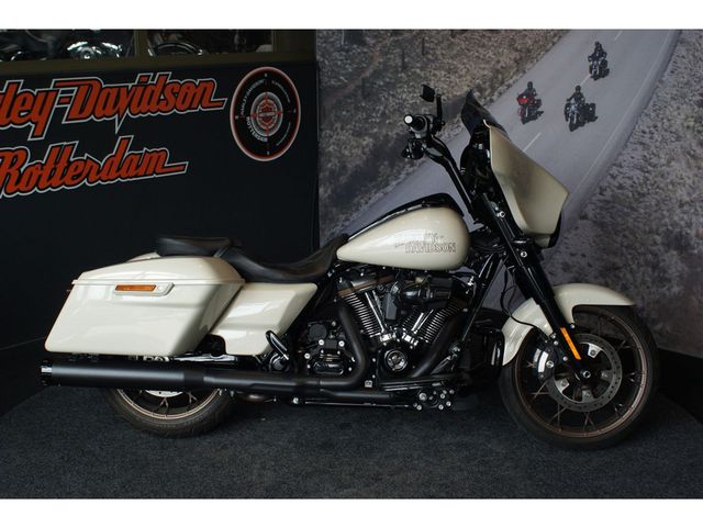 harley-davidson - street-glide-st-flhxst