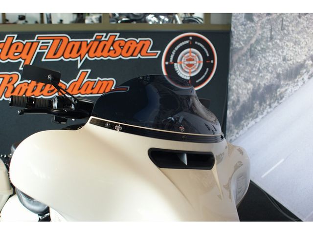 harley-davidson - street-glide-st-flhxst