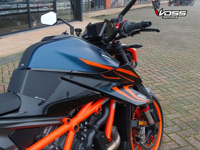 ktm - 1290-super-duke-r