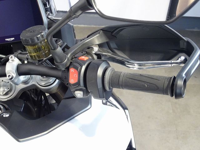 triumph - tiger-900-gt-pro