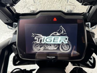 TRIUMPH TIGER 1200 RALLY PRO – foto 3