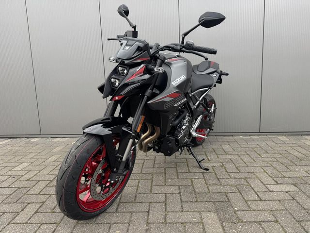 suzuki - gsx-8s