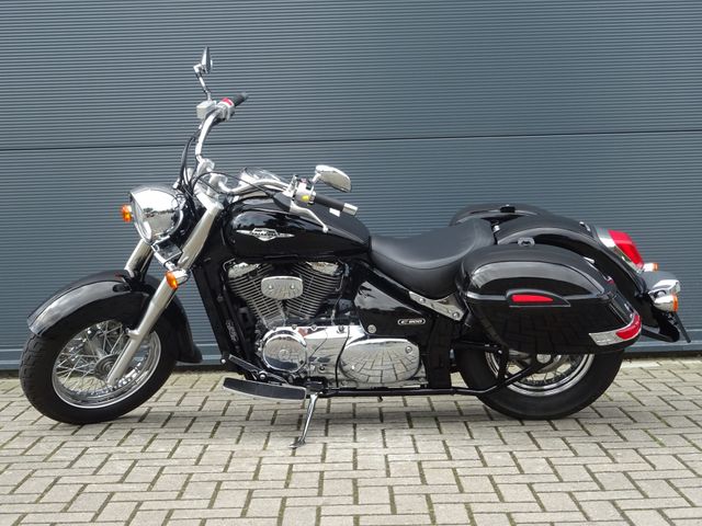 suzuki - intruder-c-800