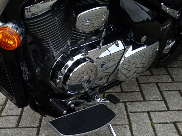 suzuki - intruder-c-800