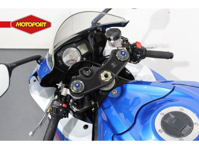 suzuki - gsx-r-750