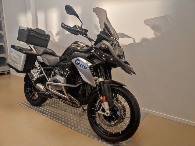 bmw - r-1200-gs-triple-black-edition