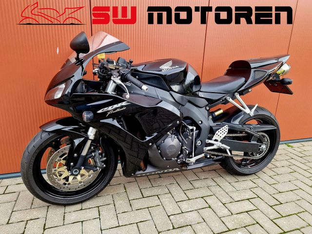 honda - cbr-1000-rr-fireblade
