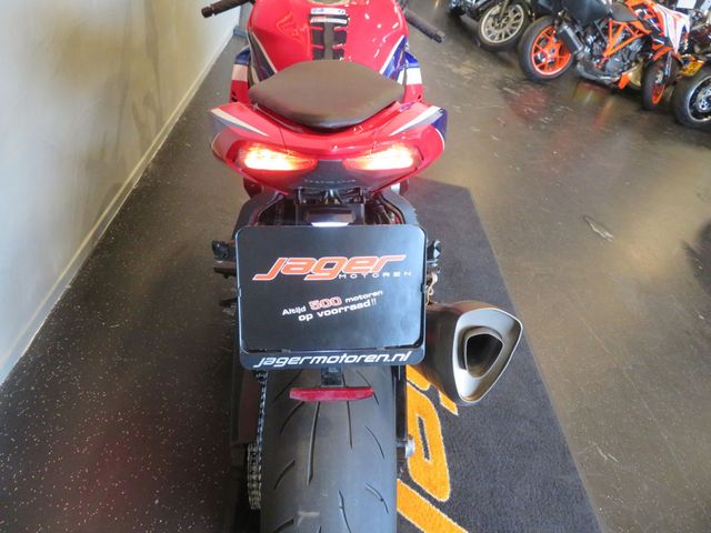 honda - cbr-1000-rr-r-fireblade-sp