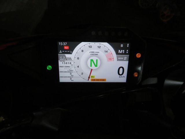 honda - cbr-1000-rr-r-fireblade-sp