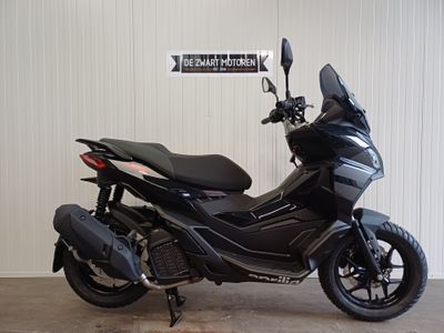 APRILIA SR GT 200 – foto 2