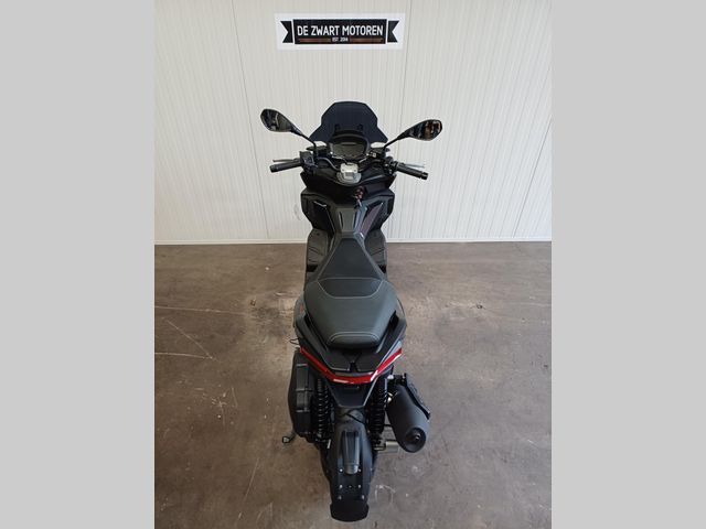 aprilia - sr-gt-200