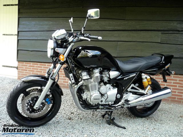 yamaha - xjr-1300