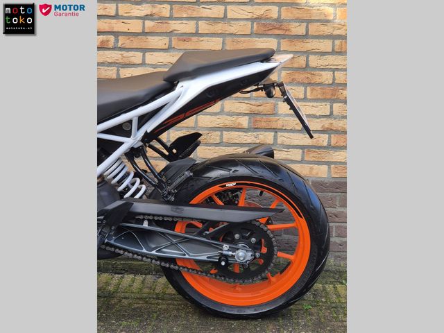 ktm - 390-duke