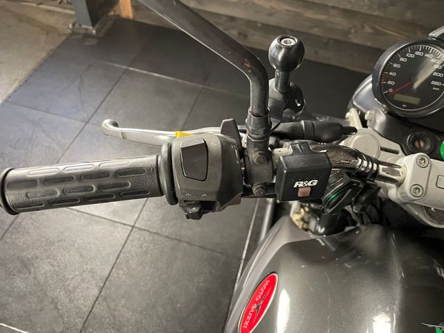 moto-guzzi - breva-750