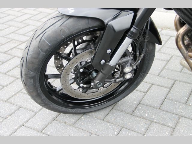 yamaha - mt-09-abs