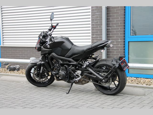 yamaha - mt-09-abs