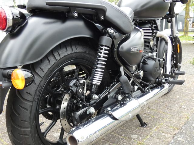 royal-enfield - meteor-350