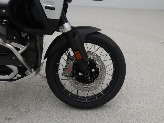 bmw - r-1300-gs-adventure