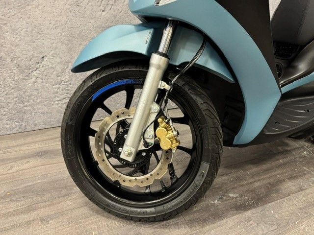 piaggio - medley-s-200
