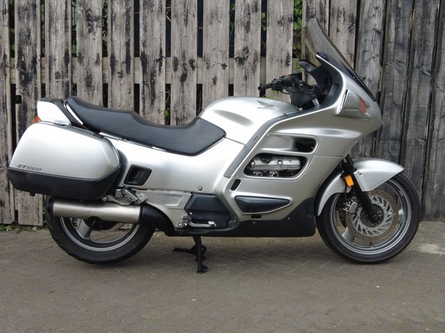 honda - st-1100-pan-european