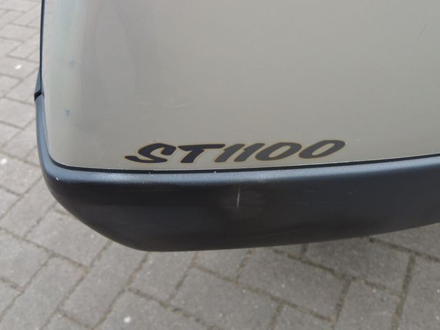 honda - st-1100-pan-european