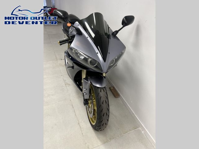 yamaha - yzf-r1