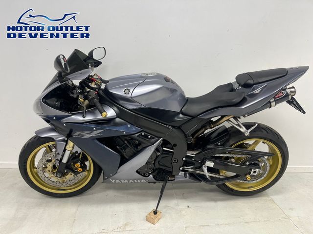 yamaha - yzf-r1