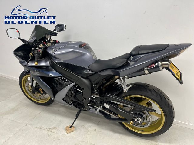 yamaha - yzf-r1