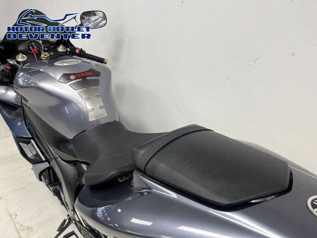 yamaha - yzf-r1