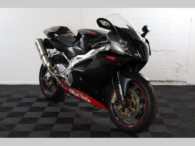 aprilia - rsv-1000-r