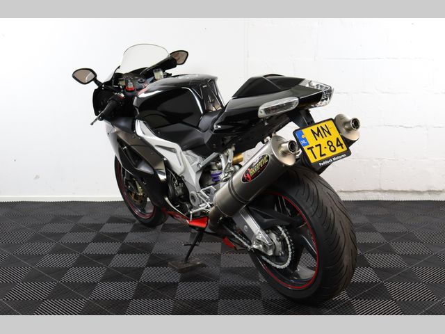 aprilia - rsv-1000-r