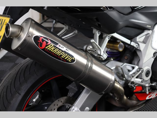 aprilia - rsv-1000-r