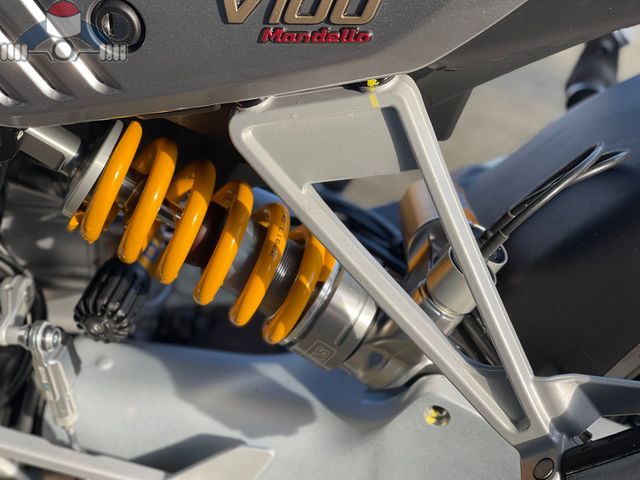 moto-guzzi - v-100-mandello