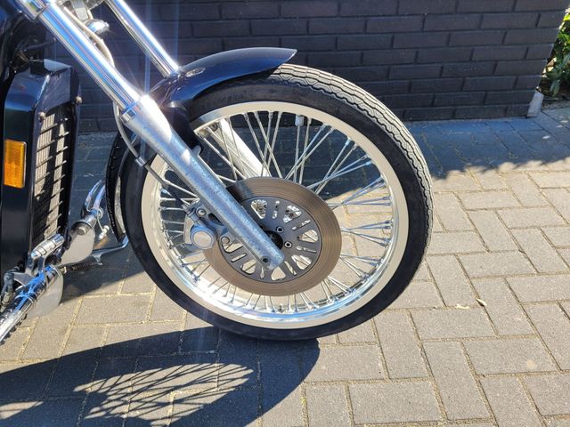 suzuki - vs-800-intruder