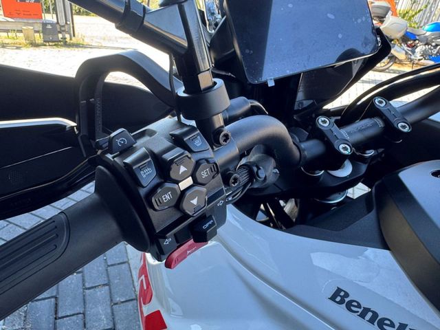 benelli - trk-902