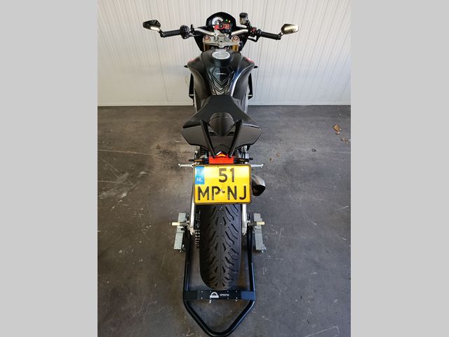aprilia - tuono-v4