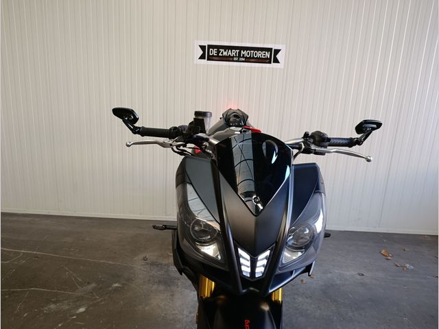 aprilia - tuono-v4