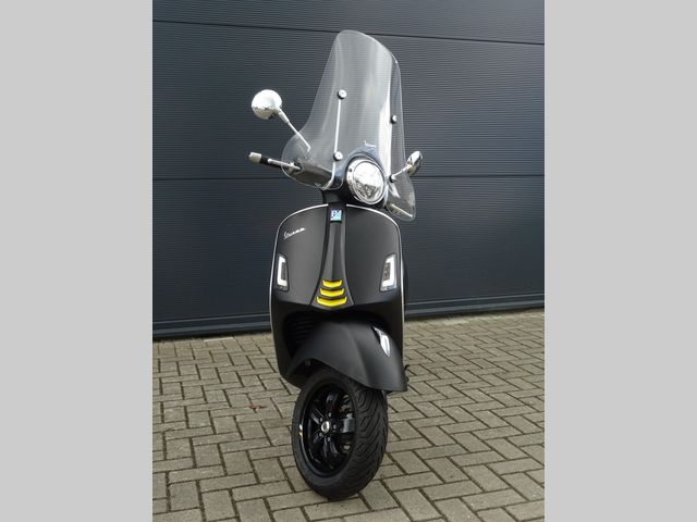 vespa - gts-super-tech-300