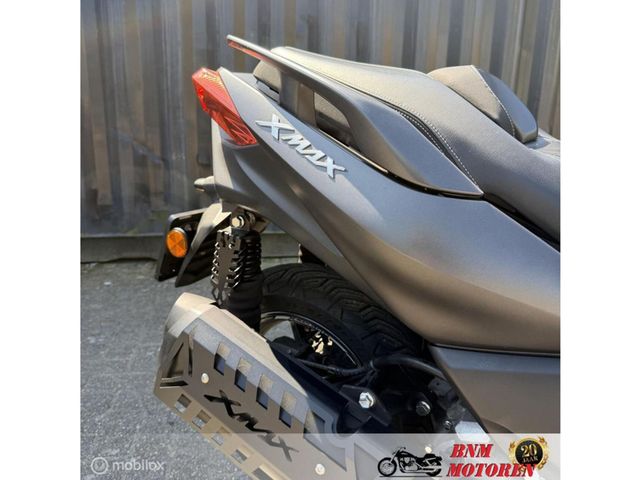 yamaha - x-max-300-abs