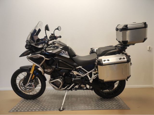 triumph - tiger-1200-rally-pro