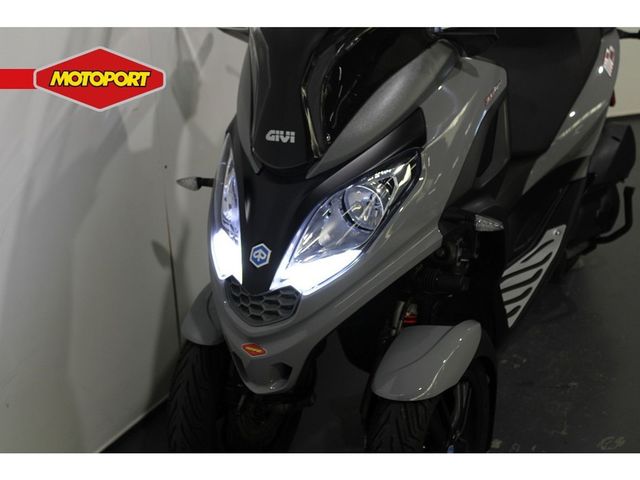 piaggio - mp3-300-lt-sport