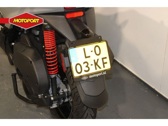 piaggio - mp3-300-lt-sport