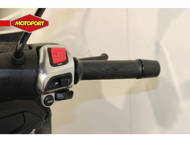 piaggio - mp3-300-lt-sport