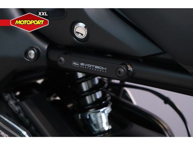 triumph - trident-660