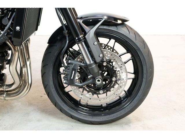 kawasaki - z900rs-black-ball-edition
