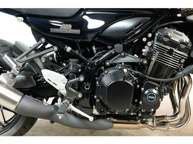 kawasaki - z900rs-black-ball-edition