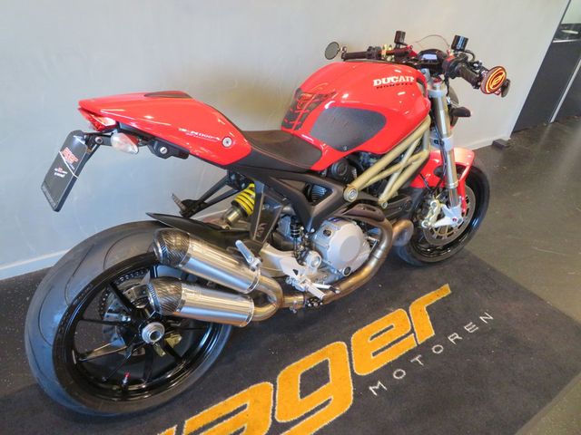 ducati - m-1100-evo