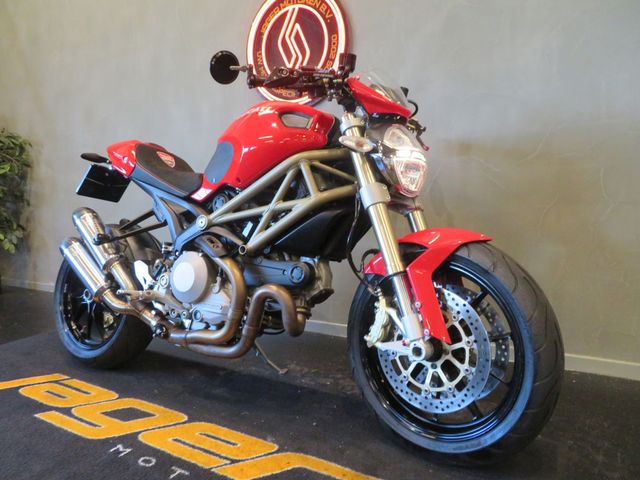ducati - m-1100-evo